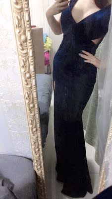 面料柔软亲肤,做工精致,穿着舒适,版型设计得好 显身材。 面料柔软亲肤,做工精致,穿着舒适,版型设计得好 显身材。