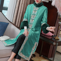 Tang womens winter clothes retro cotton clothes womens Chinese style buckle cotton clothes womens long temperament thick warm cheongsam coat