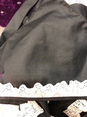 非常不错，布料很厚，不是那种薄薄的