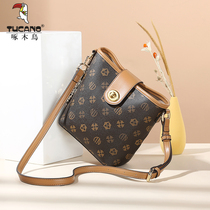 Woodpecker Womens Bag 2022 New Fashion Retro Bucket Bag Women Skew Satchel 100 Hitch Old Flowers Single Shoulder Sloped Satchel Bag