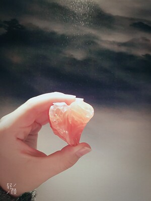 潜水衣尺码偏小，身高123，买这个码大小刚刚好，袖子还有一丢丢短。希望能防晒吧潜水衣尺码偏小，身高123，买这个码大小刚刚好，袖子还有一丢丢短。希望能防晒吧潜水衣尺码偏小，身高123，买这个码大小刚刚好，袖子还有一丢丢短。希望能防晒吧