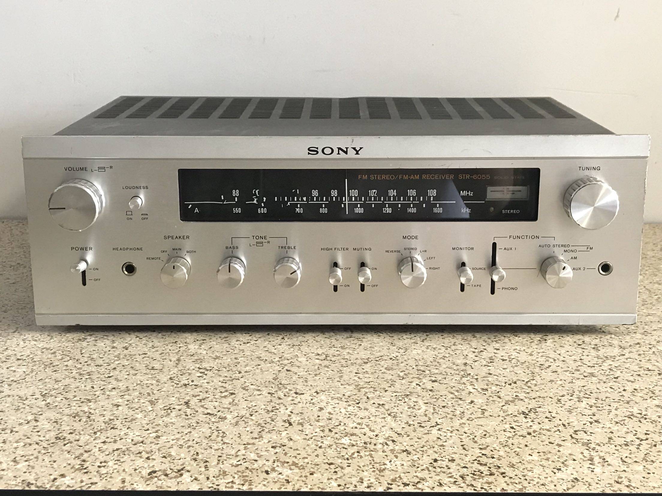 SONY power amplifier SONY STR-6055 radio amplifier Fm radio two pairs of Jinfeng tube