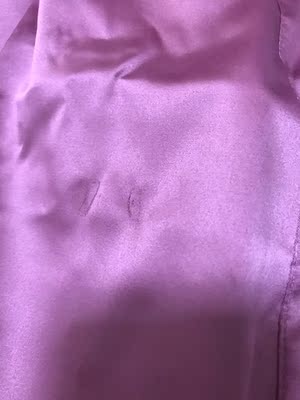 质量不好、不值这个价钱、客服拖拉、我说就这样了不退了、说给我补偿、然后和磨磨叽叽各种理由不行、改了理由也拖拉、客服让人火大。特别差的购物体验、