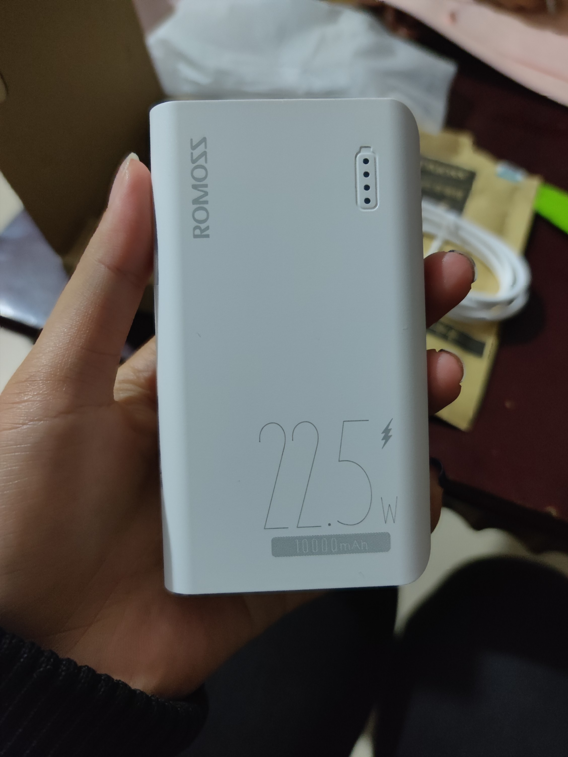 真实解析iphone小米20w快充移动电源好用吗?怎么样呢?优缺点爆料测评