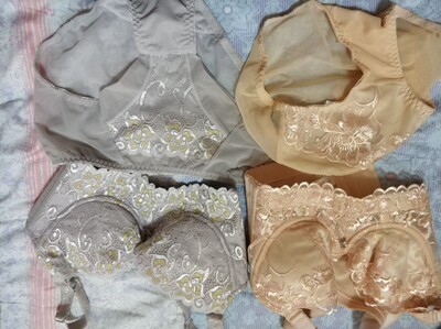 宝贝和图片描述一样，质量很好，穿着很聚拢，值得购买