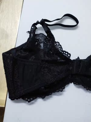 特别特别好穿,特别喜欢,特别性感,蕾丝特别漂亮,直接上图吧,希望能给后面的妹子一个参考 特别特别好穿,特别喜欢,特别性感,蕾丝特别漂亮,直接上图吧,希望能给后面的妹子一个参考