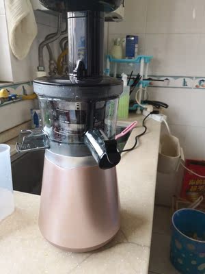 目前看来omega juicers欧美爵士榨汁机怎么样，好不好用？难清洗吗？