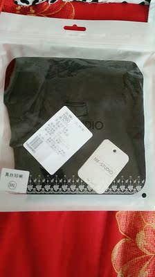 喜欢,跟着裙子一起下单的,省个邮费,质量还可以的 喜欢,跟着裙子一起下单的,省个邮费,质量还可以的