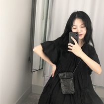 yohji homemade Yamamoto dark quality design pleated handmade cowhide mobile phone bag diagonal bag Womens Small bag