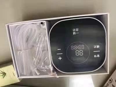 宝贝真的太有用，收到货就赶紧用了，第一次用了就明显感觉有效果了，吸力也是可以自己调的，一开始不知道调太大力会吸得疼，问了客服说是刚开始使用还没适应让把吸力调小，慢慢就好了，后面听了客服的吸力也调了，搭配送的芦荟胶使用也不痛，吸的更容易了也能吸得出来，使用很方便，洗完澡刚好涂好芦荟胶躺床上玩手机的时候就可以用了，时间也是店家设定好了，也不用一直使用，乳头有出来一些了很开心，，效果真的是非常好，一直都有坚持用，明显感觉乳头被拉出来很多。，物理矫正一吸一放还是很好的，用起来也很放心，需要矫正的姐妹们快快行动