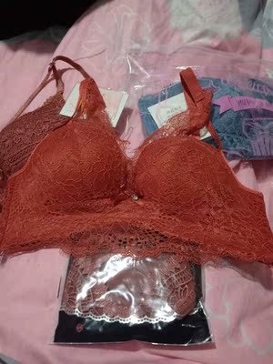 质量不错，挺好的，款式新颖别致，面料挺舒服，