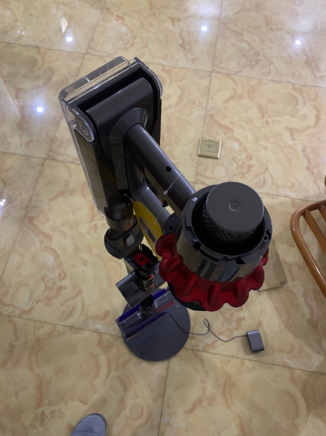 求助大家dyson戴森v10fluffy真的好吗到底怎么样呢