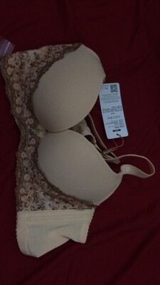 多次购买了，效果真的很好，塑形服帖没空杯。一直在用，也介绍给身边很多亲朋了。