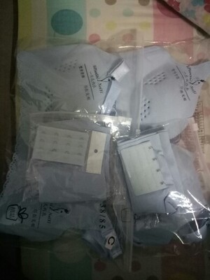 快递到货了，穿着非常舒服，透气性很好，大小正好合适