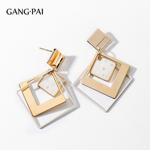 Retro Hong Kong style diamond earrings female 2021 New Tide advanced sense earrings temperament Korean Net red ear clip without ear hole