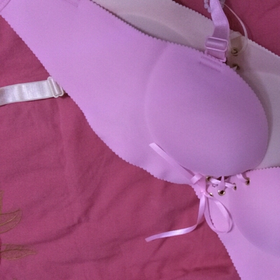 十分满意！特别手感！客服推荐的大小刚好，很聚拢！