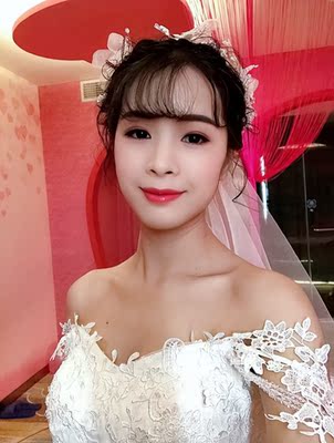 婚纱背全露的，所以买了这个，贴好了之后再拉线超级聚拢，我是小A穿了之后好有料，就是穿完这一次后不知道怎么保存，不经常用，一场婚礼过后婚纱小礼服全部闲置了。有喜欢的私聊。