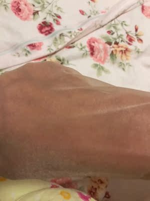 凑单买的，没有想到是无印良品的，不管是不是真的，这个价格买到还是比较划算的，就是现在天冷了不能穿了，来年再穿吧