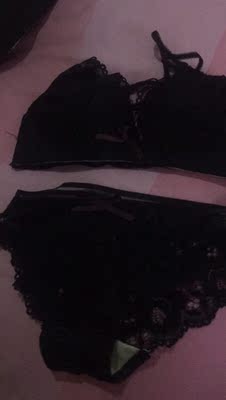 超级性感的一套内衣 送给朋友的 她很喜欢