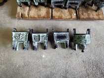 Smoke cloud stream antique bronze small square ding Small round ding Small dragon ding Luoyang Ding Simu Wuding antique collection ornaments