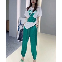 Xinzheng Baima Garment Factory Yan Ping new Korean version of the hanging sense leisure sports trousers