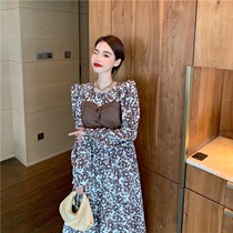 Fan-style small crowdsourced retro black crushed floras dress with two single pieces in the autumn long sleeves Temperament Skirt