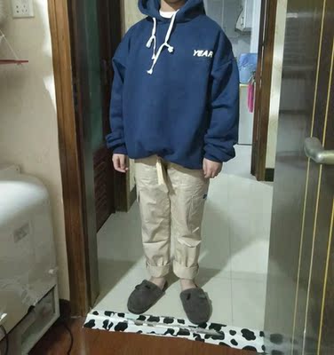 好看，喜欢的可以买哦，给弟弟好像买大了