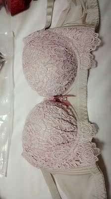 非常漂亮,穿着舒服,聚拢厉害,超赞,真心推荐! 非常漂亮,穿着舒服,聚拢厉害,超赞,真心推荐!