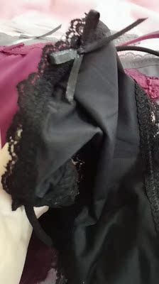 过年还能收到快递 给个好评 打开看了一下 质量挺好的 摸起来挺舒服 建议购买 过年还能收到快递 给个好评 打开看了一下 质量挺好的 摸起来挺舒服 建议购买