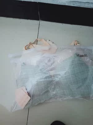 宝贝收到了，非常喜欢，穿着很舒服，手感非常柔软，这是我非常满意的一次购物，下次还来。