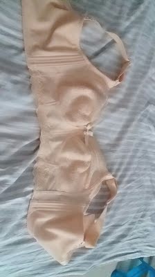 质量很好！值得购买！真的很闲胸小！胸大的宝宝们赶紧下单吧！