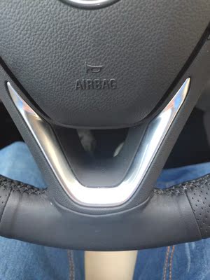 是我缝制的不好吗，感觉挺好缝制的。皮质质量很好，物有所值！