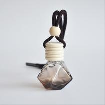 Car perfume bottle empty bottle self-loading perfume pendant hanging car aromatherapy empty bottle car interior accessories accessories container bottle
