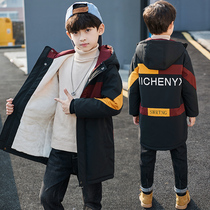 Boy autumn and winter plus velvet coat 2021 new boy foreign style thick winter clothing childrens windbreaker cotton coat 10-year-old tide