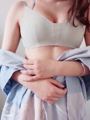 内衣的聚拢效果不错，尺码刚好合适。穿着也很舒服，不错哟。