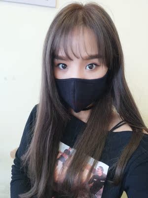 1没有异味,物流很快,非常不错。口罩买一送一,便宜实惠,还不错。物美价廉,客服态度好,物流速度也很快。很柔软,样式也好看,贴合度不错。让自己变得无情,这一个口罩跟我很多同学都撞了,很受欢迎这一个口罩。这个还很不错的,买的黑色光面的,感觉有图案的还是不好看。也比较透气,就是料子不是很好,带着脸有点疼。喜欢的小仙女可以入手哦,性价比超级高。 1没有异味,物流很快,非常不错。口罩买一送一,便宜实惠,还不错。物美价廉,客服态度好,物流速度也很快。很柔软,样式也好看,贴合度不错。让自己变得无情,这一个口罩跟我很多同学都撞了,很受欢迎这一个口罩。这个还很不错的,买的黑色光面的,感觉有图案的还是不好看。也比较透气,就是料子不是很好,带着脸有点疼。喜欢的小仙女可以入手哦,性价比超级高。