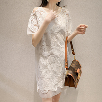 Sandro Svpr lace quality easily creates romantic and refined atmosphere ~ foil young tonality