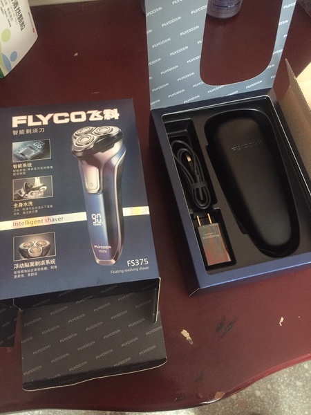 飞科fs375电动剃须刀好用吗使用反馈差不差