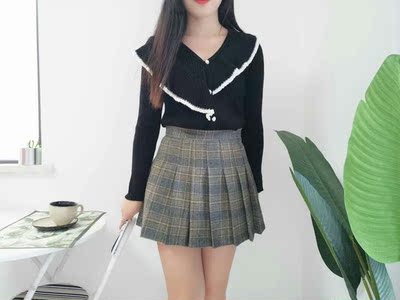 裙子版型质量真的很好，上身效果非常好，穿着很百搭，价格还比实体店便宜，物超所值