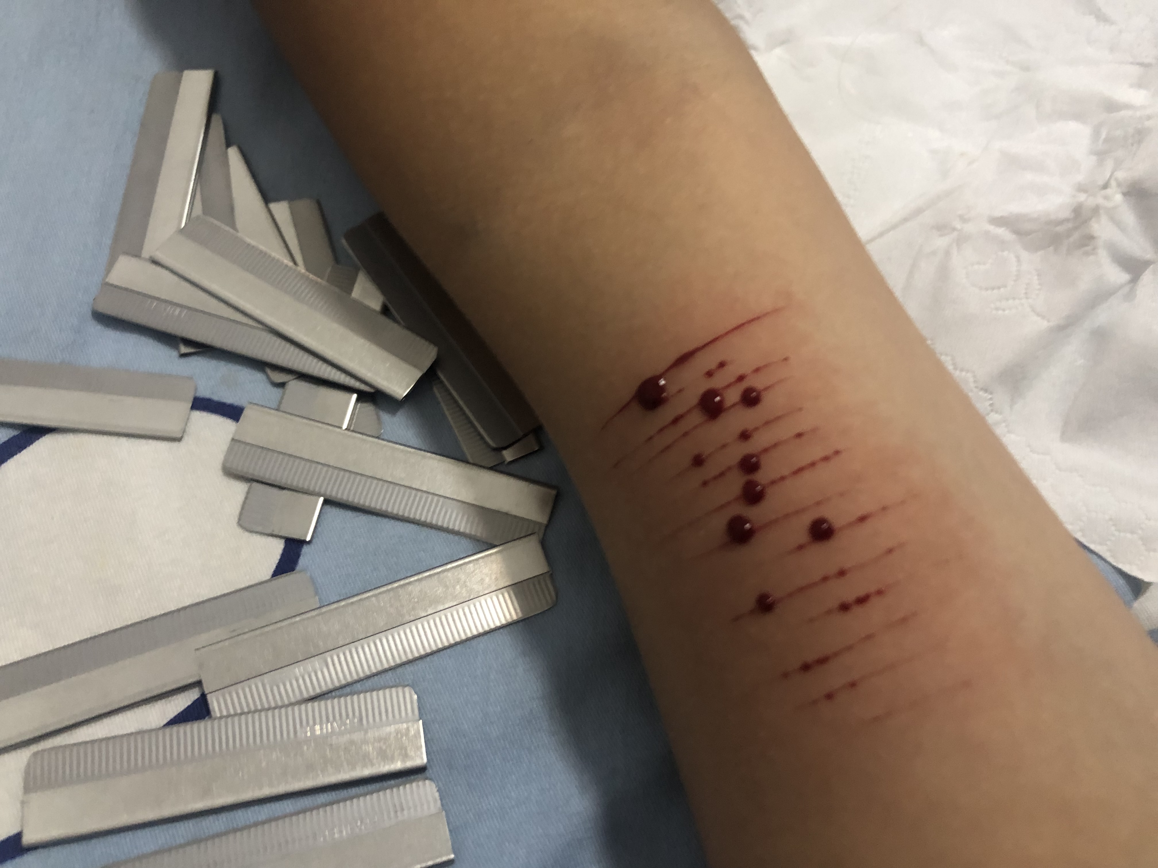 不锈钢修眉刀片10片