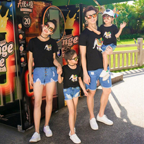 Parent-child T-shirt 2021 new summer seaside vacation national style elephant black top mens and womens jeans
