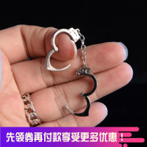 1: 6 Soldiers Accessories Model Metal Handcuff Handcuffs Model D Robber Prisoners Non Live-action Minor