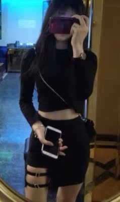 很合身，穿起来舒服&hellip;就是内衬是短裤就好了，不穿丝袜不小心会走光哦&hellip;