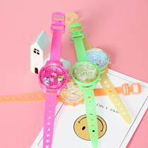 Kindergarten Holiday sharing gifts June 1 Childrens Day prizes Creative stalls Puzzle Maze Watch small gifts