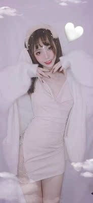 真的超好看!一眼相中了腿部的链条设计,艾斯了,因为用了滤镜,衣服颜色变浅啦,实物是杏色的,超好看 真的超好看!一眼相中了腿部的链条设计,艾斯了,因为用了滤镜,衣服颜色变浅啦,实物是杏色的,超好看