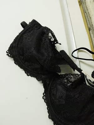 特别特别好穿,特别喜欢,特别性感,蕾丝特别漂亮,直接上图吧,希望能给后面的妹子一个参考 特别特别好穿,特别喜欢,特别性感,蕾丝特别漂亮,直接上图吧,希望能给后面的妹子一个参考