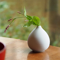 Low-key silkworm white small flower vase|Made in Japan classical and simple ceramic small vase table decoration flower arrangement
