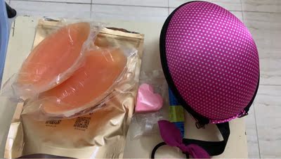 看评论选了一个最好的，第一次买，感觉还可以，送了很多东西。