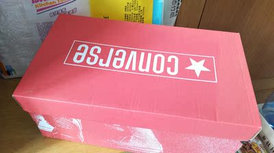 服务态度真的是好到爆炸了，就是不管怎样我都行的那种...服气服气，鞋子好看，中间辗转几次，喜欢的可以下手，性价比还可以