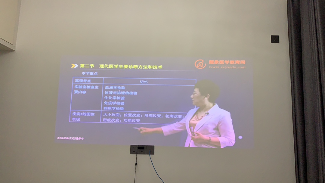 质量曝光坚果J9投影仪怎么样，用后三个月感受